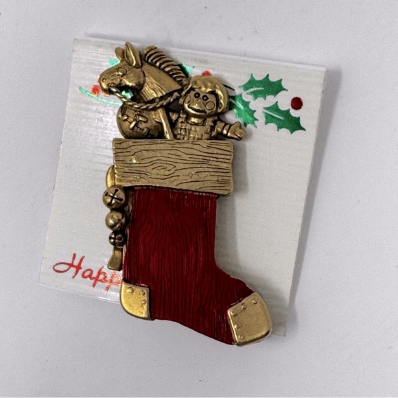 New vintage DANECRAFT Christmas Stocking cat toy broach pin - Picture 1 of 6